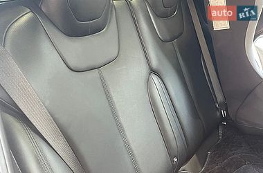 Ліфтбек Tesla Model S 2016 в Житомирі