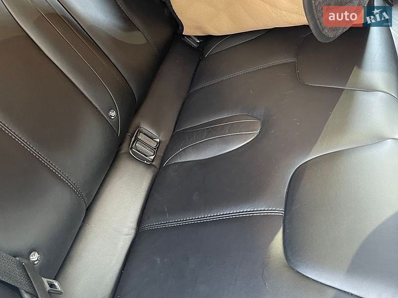 Ліфтбек Tesla Model S 2016 в Житомирі
