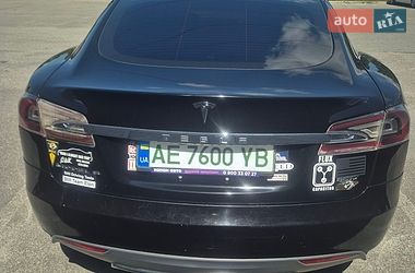 Ліфтбек Tesla Model S 2012 в Дніпрі фото 13 Ліфтбек Tesla Model S 2012 в Дніпрі