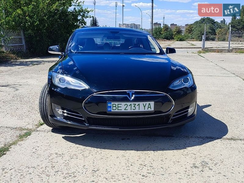 Ліфтбек Tesla Model S 2013 в Южноукраїнську фото 2 Ліфтбек Tesla Model S 2013 в Южноукраїнську