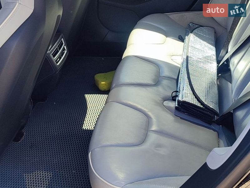 Ліфтбек Tesla Model S 2013 в Южноукраїнську фото 9 Ліфтбек Tesla Model S 2013 в Южноукраїнську