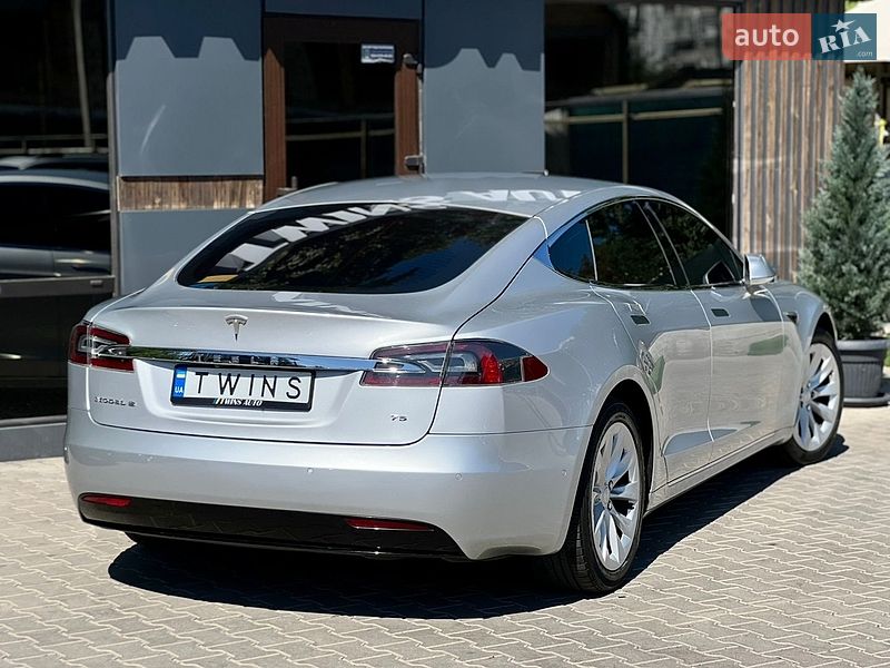 Лифтбек Tesla Model S 2016 в Одессе фото 4 Лифтбек Tesla Model S 2016 в Одессе