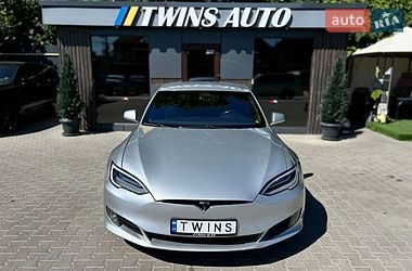 Лифтбек Tesla Model S 2016 в Одессе фото 14 Лифтбек Tesla Model S 2016 в Одессе