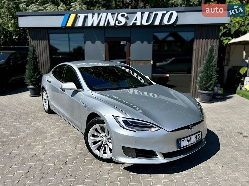 Лифтбек Tesla Model S 2016 в Одессе фото 15 Лифтбек Tesla Model S 2016 в Одессе