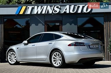 Лифтбек Tesla Model S 2016 в Одессе фото 24 Лифтбек Tesla Model S 2016 в Одессе