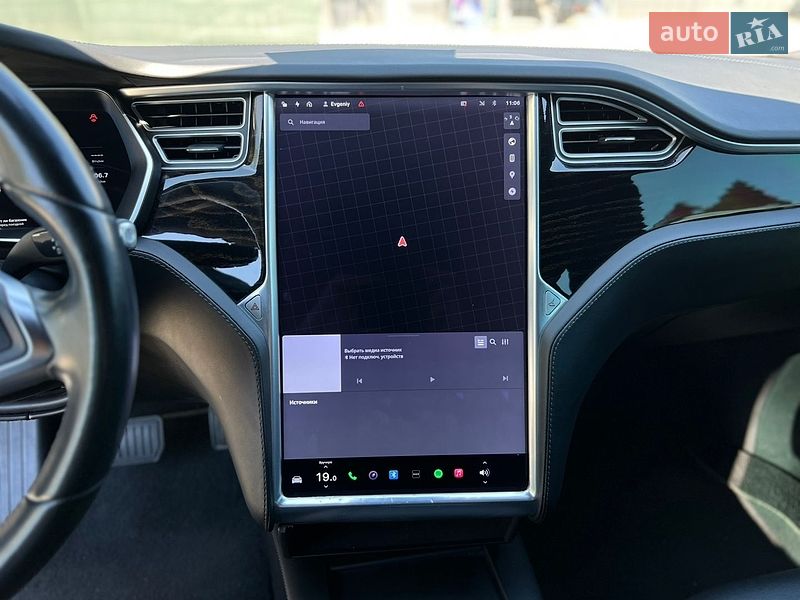 Лифтбек Tesla Model S 2016 в Одессе