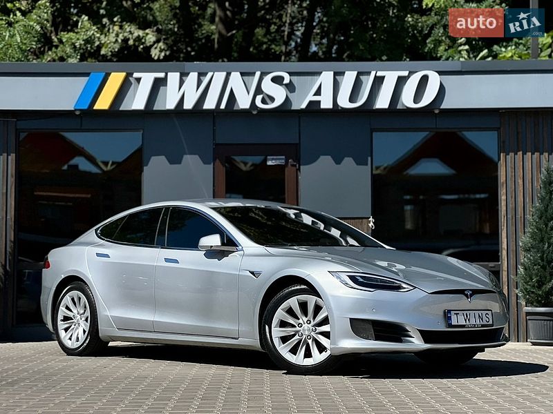 Лифтбек Tesla Model S 2016 в Одессе фото 17 Лифтбек Tesla Model S 2016 в Одессе
