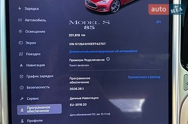 Лифтбек Tesla Model S 2014 в Виннице