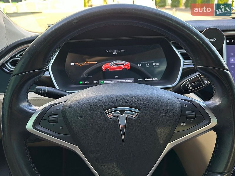 Лифтбек Tesla Model S 2014 в Виннице