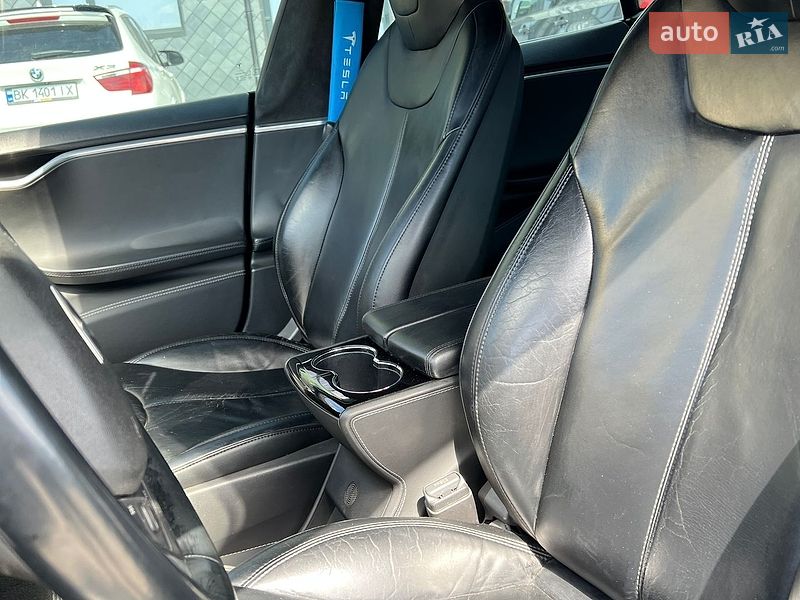 Лифтбек Tesla Model S 2014 в Ровно фото 12 Лифтбек Tesla Model S 2014 в Ровно