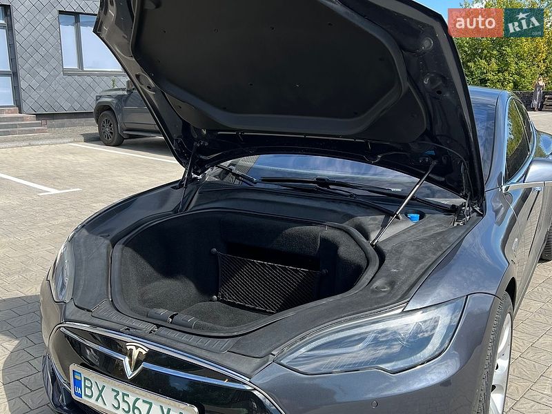 Лифтбек Tesla Model S 2014 в Ровно фото 16 Лифтбек Tesla Model S 2014 в Ровно