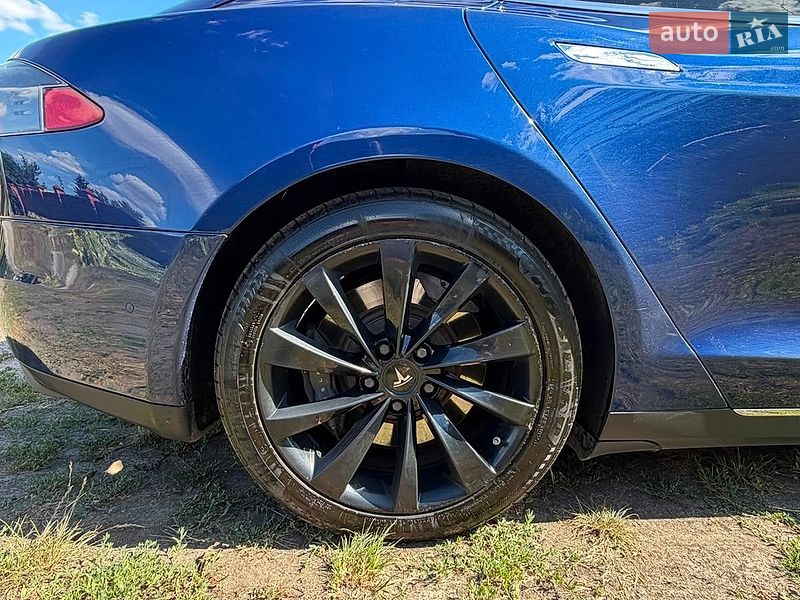 Ліфтбек Tesla Model S 2015 в Луцьку фото 5 Ліфтбек Tesla Model S 2015 в Луцьку
