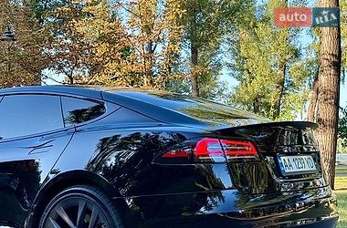 Лифтбек Tesla Model S 2021 в Киеве