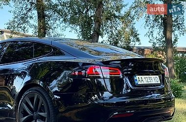 Лифтбек Tesla Model S 2021 в Киеве