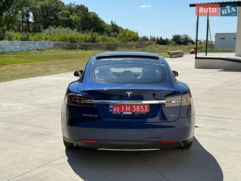 Ліфтбек Tesla Model S 2015 в Луцьку фото 5 Ліфтбек Tesla Model S 2015 в Луцьку