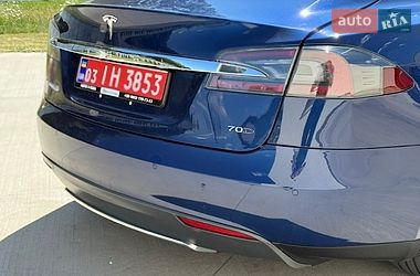 Ліфтбек Tesla Model S 2015 в Луцьку фото 8 Ліфтбек Tesla Model S 2015 в Луцьку