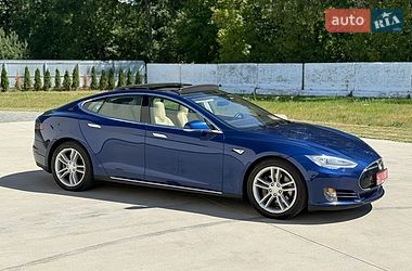Ліфтбек Tesla Model S 2015 в Луцьку фото 12 Ліфтбек Tesla Model S 2015 в Луцьку
