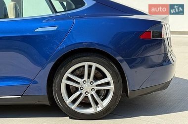 Ліфтбек Tesla Model S 2015 в Луцьку фото 16 Ліфтбек Tesla Model S 2015 в Луцьку