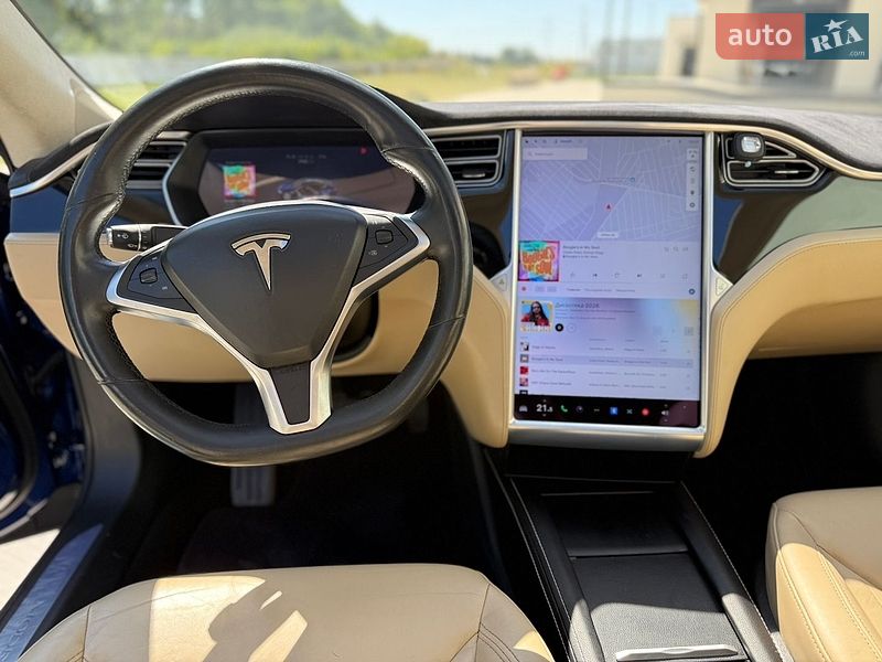 Ліфтбек Tesla Model S 2015 в Луцьку фото 21 Ліфтбек Tesla Model S 2015 в Луцьку