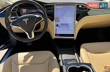 Ліфтбек Tesla Model S 2015 в Луцьку фото 23 Ліфтбек Tesla Model S 2015 в Луцьку