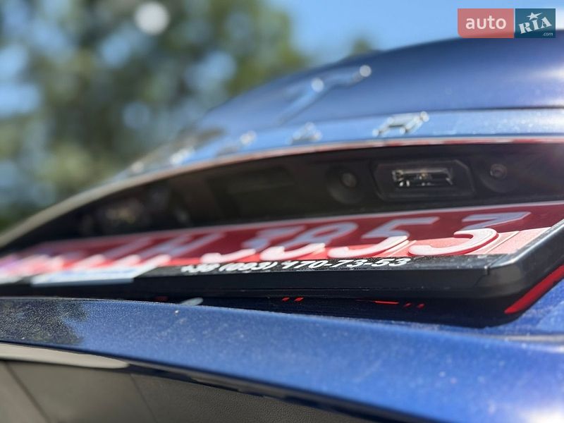 Ліфтбек Tesla Model S 2015 в Луцьку фото 29 Ліфтбек Tesla Model S 2015 в Луцьку