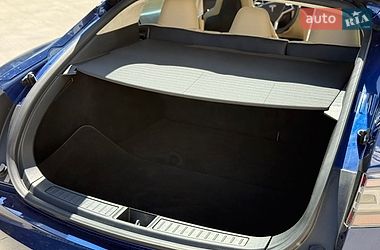 Ліфтбек Tesla Model S 2015 в Луцьку фото 27 Ліфтбек Tesla Model S 2015 в Луцьку