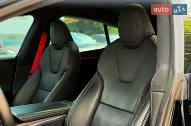 Лифтбек Tesla Model S 2021 в Киеве