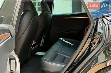 Лифтбек Tesla Model S 2021 в Киеве