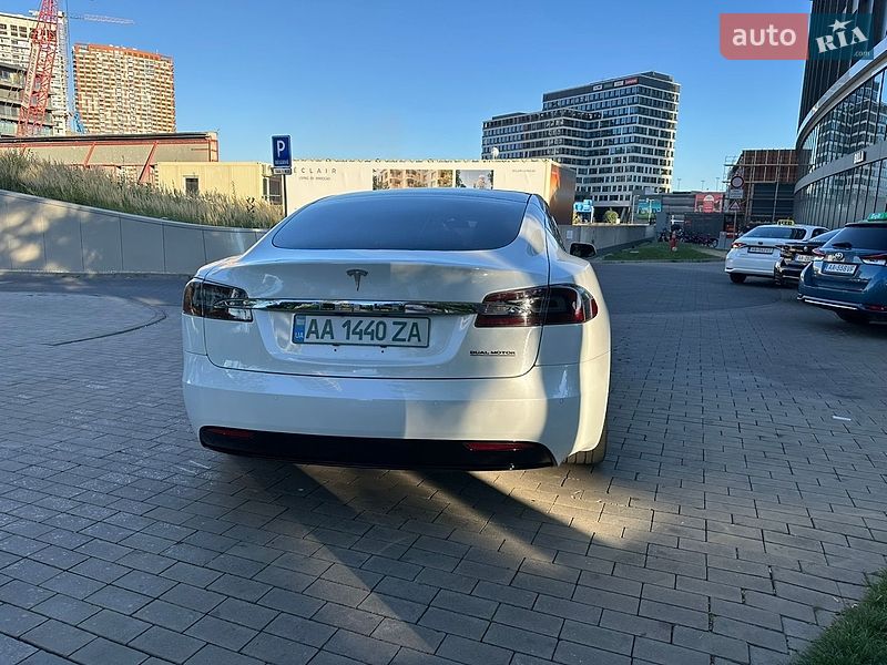 Ліфтбек Tesla Model S 2020 в Одесі фото 8 Ліфтбек Tesla Model S 2020 в Одесі