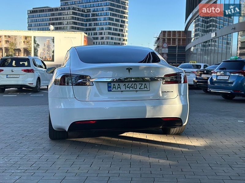 Ліфтбек Tesla Model S 2020 в Одесі фото 9 Ліфтбек Tesla Model S 2020 в Одесі