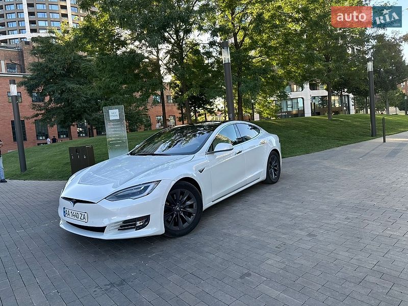 Ліфтбек Tesla Model S 2020 в Одесі фото 5 Ліфтбек Tesla Model S 2020 в Одесі