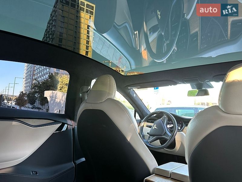 Ліфтбек Tesla Model S 2020 в Одесі фото 19 Ліфтбек Tesla Model S 2020 в Одесі