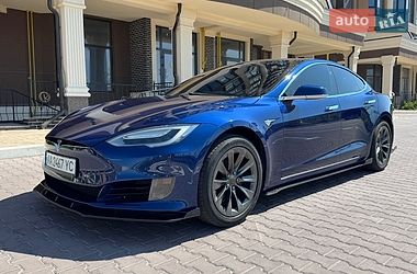 Лифтбек Tesla Model S 2017 в Софиевской Борщаговке