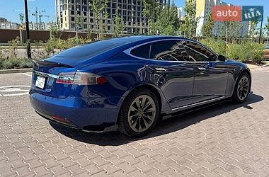 Лифтбек Tesla Model S 2017 в Софиевской Борщаговке