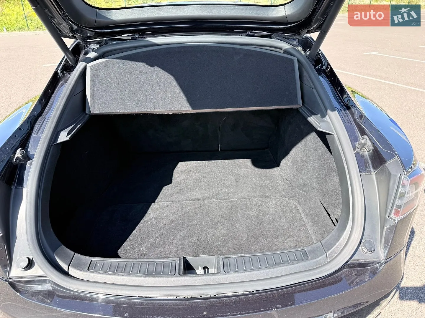 2015 Tesla Model S - мініатюра 27