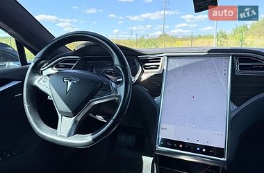 Лифтбек Tesla Model S 2015 в Ровно
