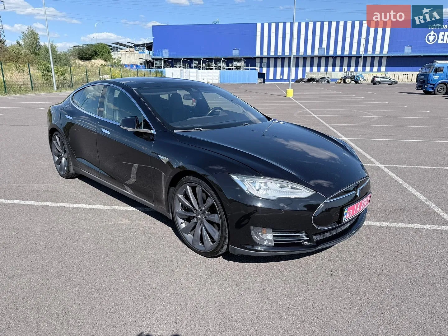 2015 Tesla Model S - мініатюра 5
