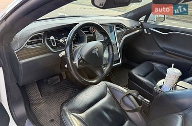 Лифтбек Tesla Model S 2015 в Киеве