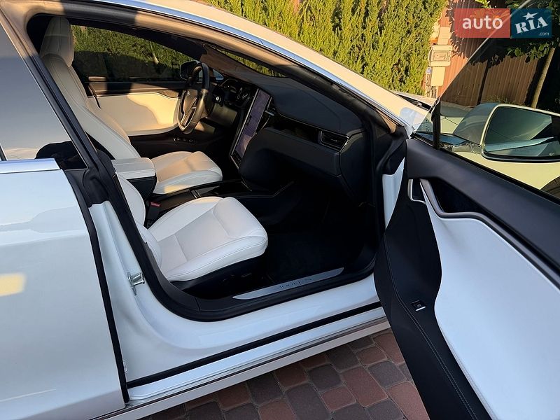 Лифтбек Tesla Model S 2020 в Сумах фото 7 Лифтбек Tesla Model S 2020 в Сумах