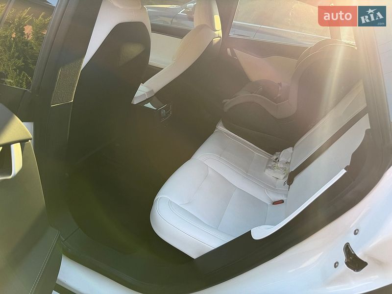 Лифтбек Tesla Model S 2020 в Сумах фото 9 Лифтбек Tesla Model S 2020 в Сумах