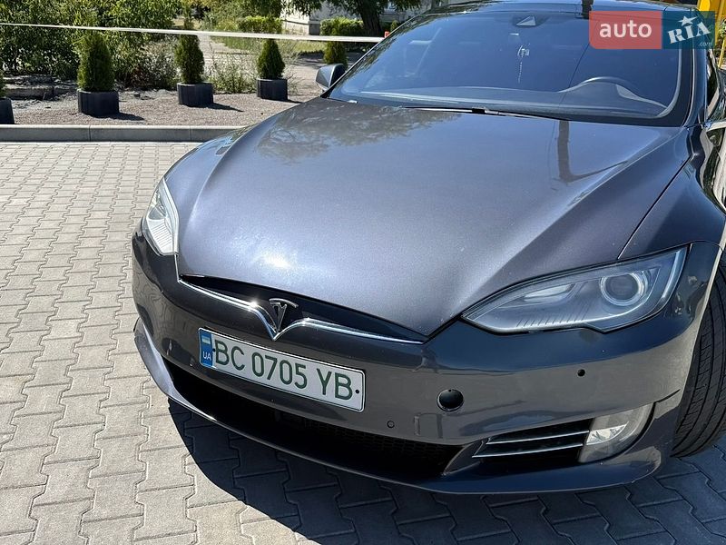 Лифтбек Tesla Model S 2016 в Львове фото 2 Лифтбек Tesla Model S 2016 в Львове