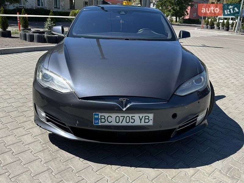 Лифтбек Tesla Model S 2016 в Львове фото 3 Лифтбек Tesla Model S 2016 в Львове