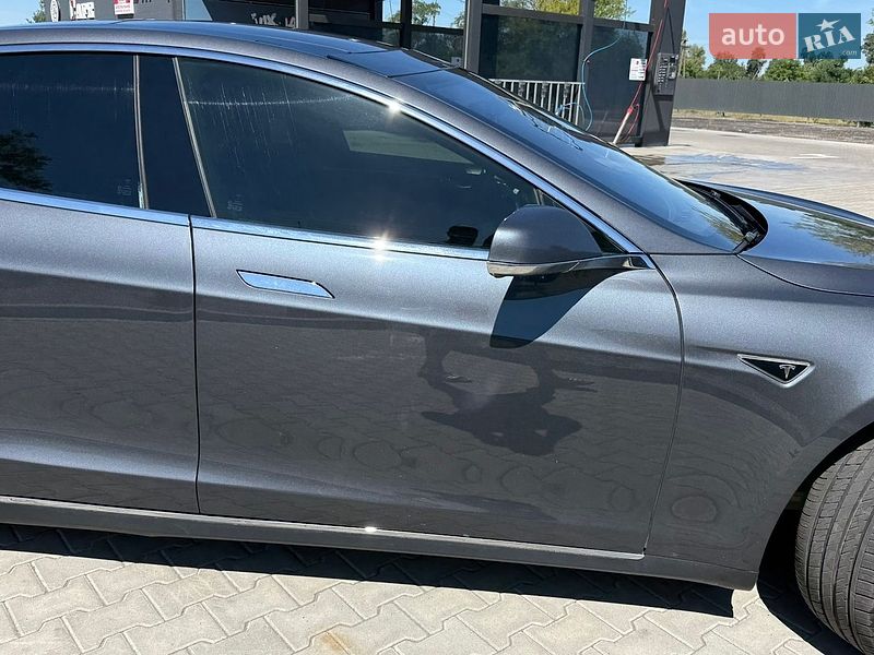 Лифтбек Tesla Model S 2016 в Львове фото 7 Лифтбек Tesla Model S 2016 в Львове