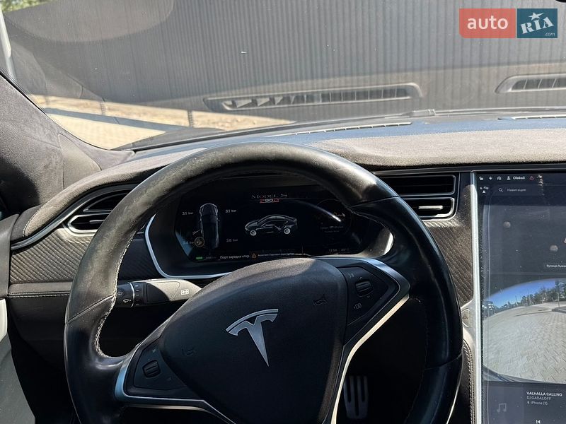 Лифтбек Tesla Model S 2016 в Львове фото 24 Лифтбек Tesla Model S 2016 в Львове