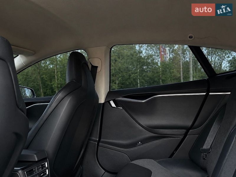 Лифтбек Tesla Model S 2014 в Николаеве
