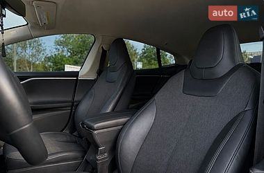 Ліфтбек Tesla Model S 2014 в Миколаєві