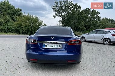 Лифтбек Tesla Model S 2017 в Снятине