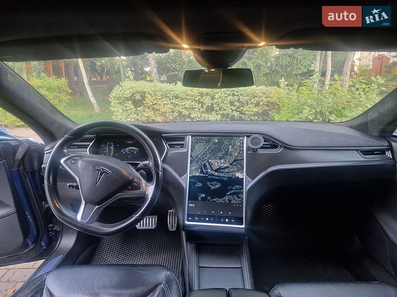Ліфтбек Tesla Model S 2015 в Києві фото 5 Ліфтбек Tesla Model S 2015 в Києві