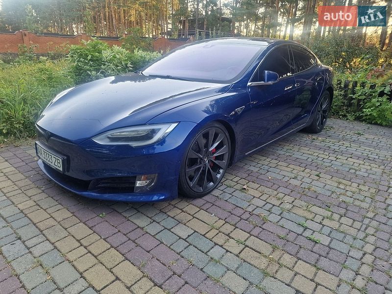 Ліфтбек Tesla Model S 2015 в Києві фото 2 Ліфтбек Tesla Model S 2015 в Києві
