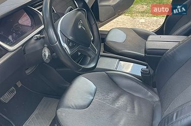 Ліфтбек Tesla Model S 2013 в Полтаві